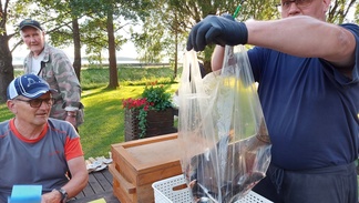 Kuvia Kolhoviikon 2021 onkikilpailuista Ukonselällä